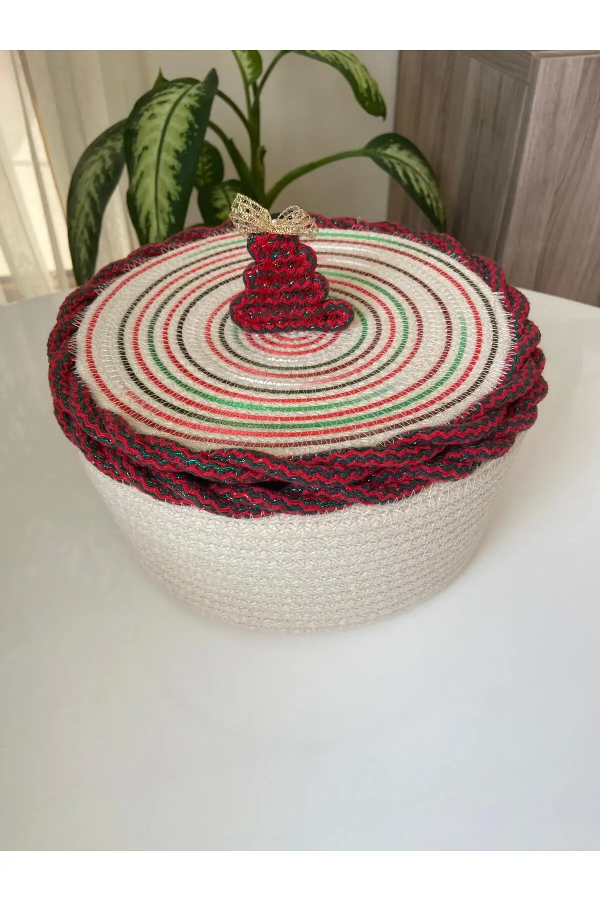 Nev Design Yılbaşı Konsept, Düzenleyici, Dekoratif Kapaklı Sepet, Krem Kırmızı Degradeli