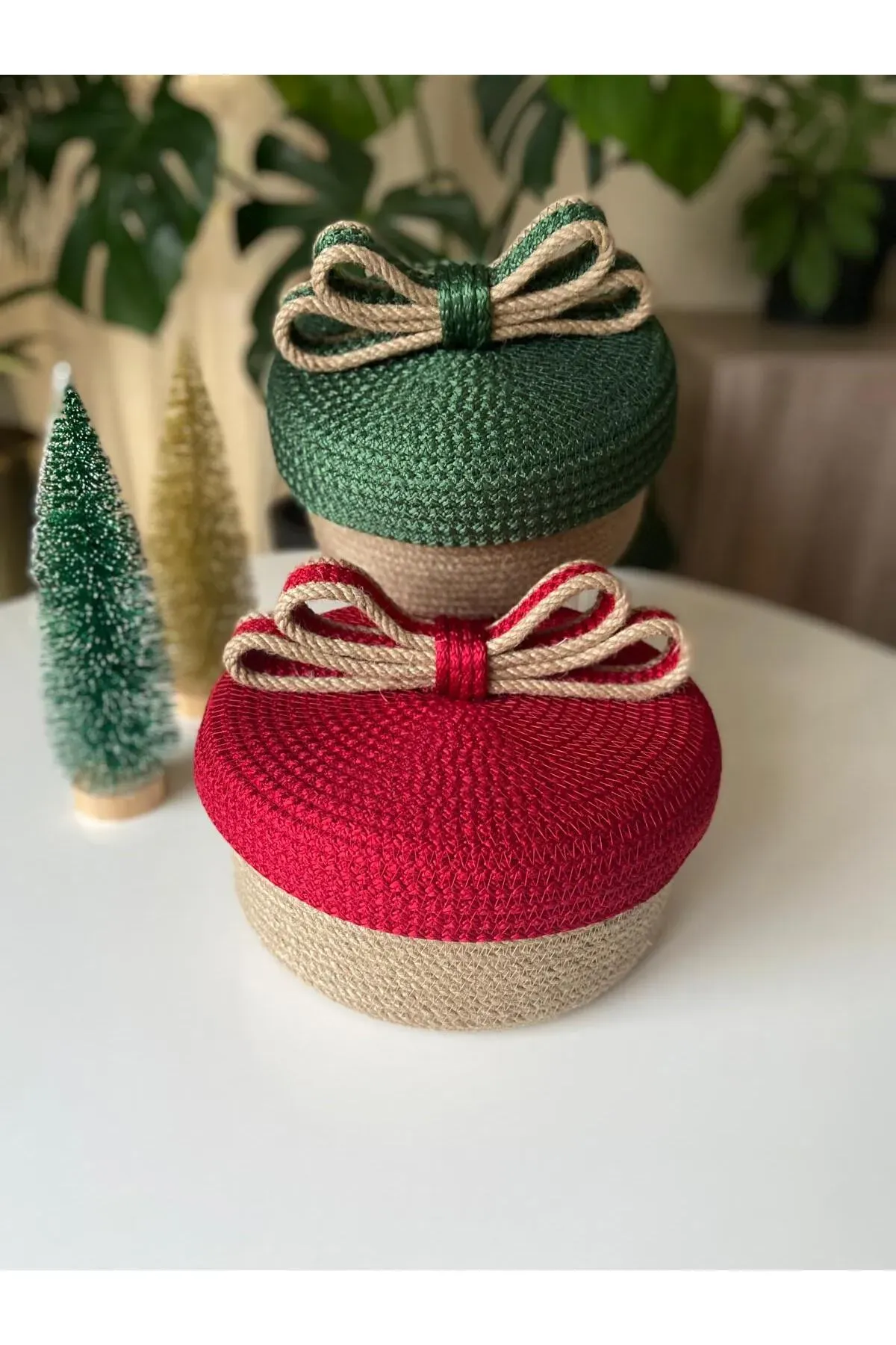 Nev Design Kapaklı 2'li Dekoratif Sepet, Yılbaşı Konsept Bej-Jüt Kırmızı Yeşil
